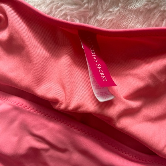 VS Bikini Set - Picture 4 of 4